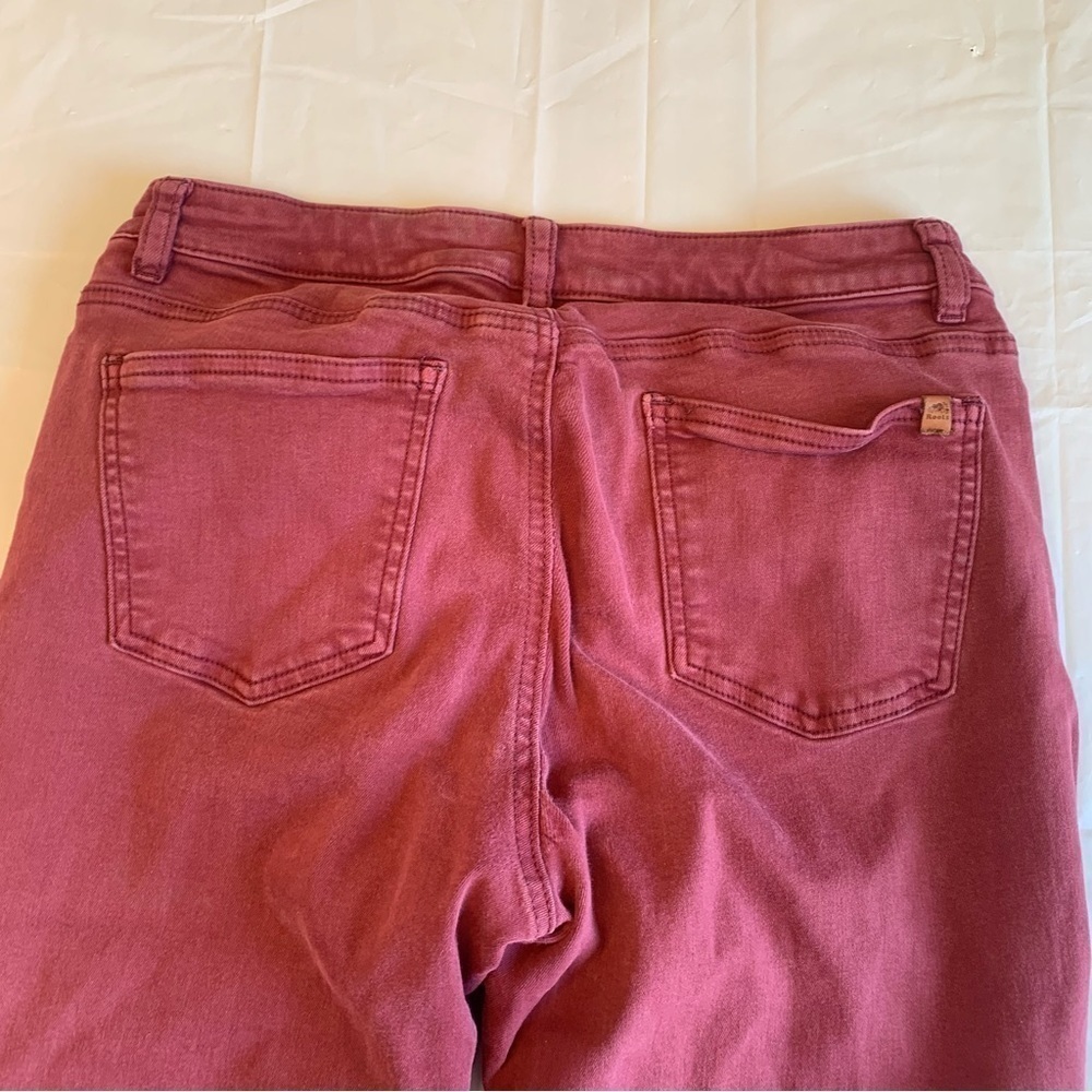 👖  ROOTS Light Wash Burgundy Jeans - Women's Size 29 👖 - Picture 5 of 13